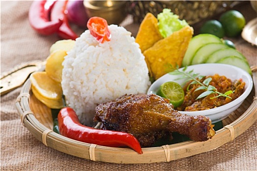 印度尼西亚,炸鸡,米饭