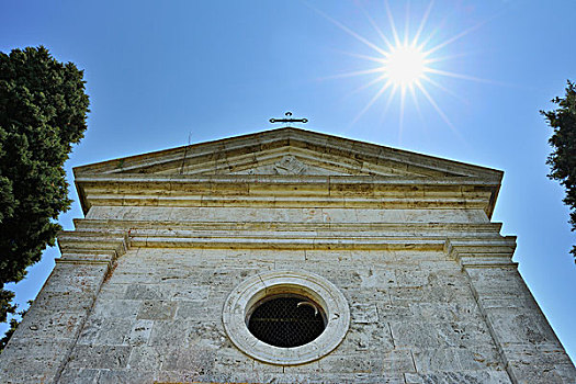 教堂,在夏天,圣奎利克道尔恰,锡耶纳省,托斯卡纳,意大利