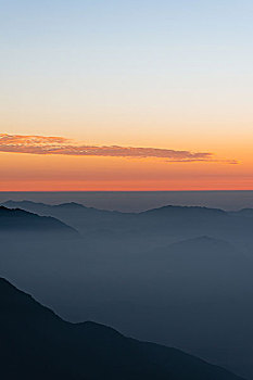 行走在武功山