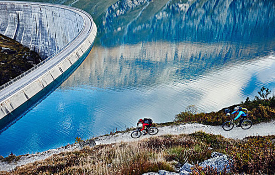 山地车手,水库,瓦莱,瑞士