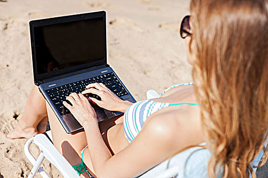 暑假,度假,科技,互联网,女孩,看,笔记本电脑,沙滩椅