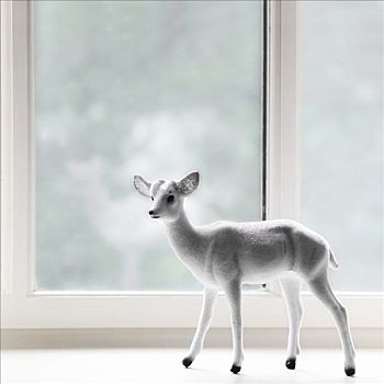 特写,小雕像,鹿,窗,窗台