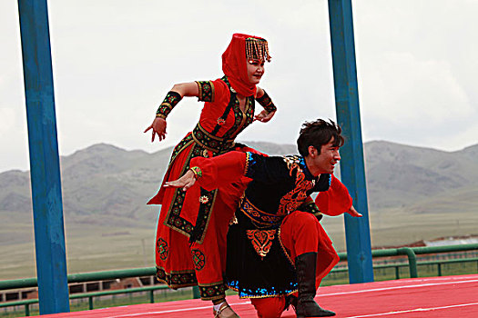 塔吉克族鹰舞