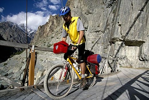 山地自行车,木桥,喀喇昆仑,公路,北方地区,巴基斯坦,亚洲