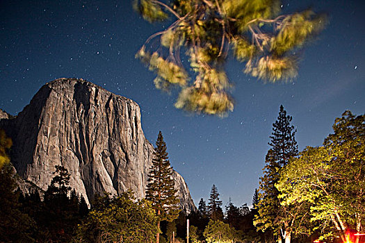 美国,加利福尼亚,优胜美地国家公园,优胜美地山谷,照亮,满月,前灯,夏天,夜晚