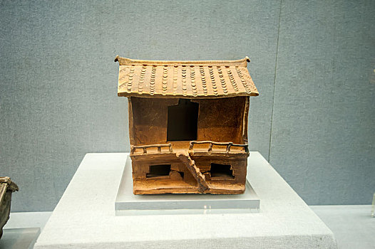 古代陶制房屋