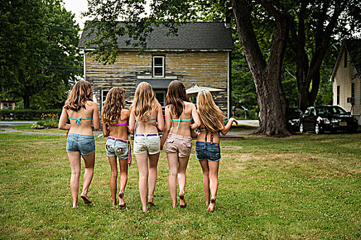 五个,女孩,穿,比基尼,短裤,后视图