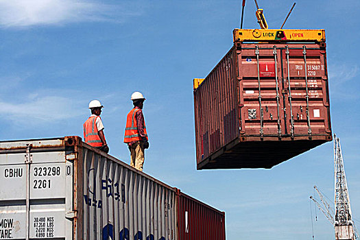 船坞,工人,工作,海港,右边,堤岸,河,航海,英里,海岸线,湾,孟加拉,一个,两个,海洋,港口,出口贸易,进口