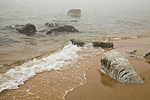 北戴河,沙滩,雾,天气,安静,石头,观赏石,海浪