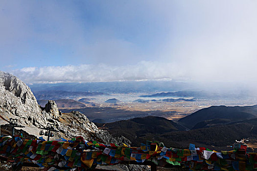 香格里拉石卡雪山