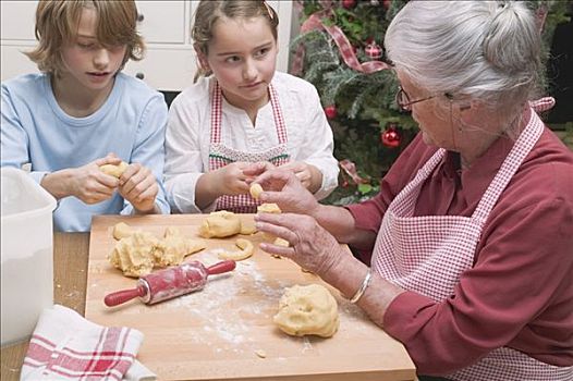 祖母,讲述,孙辈,形状,香草月牙饼