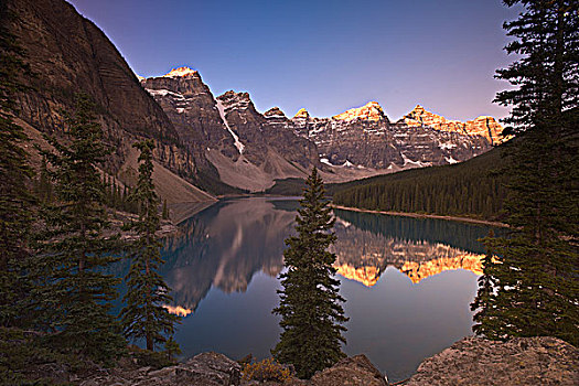 日出,冰碛湖,展示,山,反射,山谷,十峰谷,班芙国家公园,艾伯塔省,加拿大