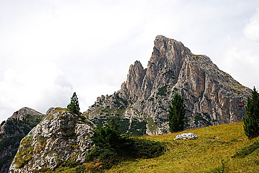 白云岩,山景