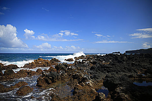 火山岩石滩