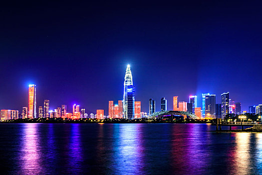 深圳湾华润大厦夜景