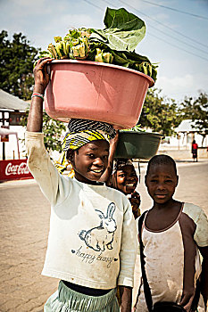 儿童,销售,蔬菜,街上,群岛,莫桑比克