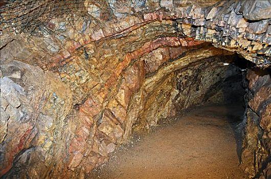 开采,隧道,铁矿,岩石构造,矿,哈尔茨山,萨克森安哈尔特,德国,欧洲