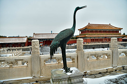 故宫,铜雕仙鹤,屋檐,雪景,雪后