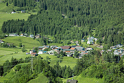 阿尔卑斯山里村镇