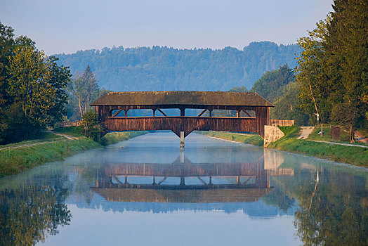 木桥,上方,伊萨河,水道,自然保护区,靠近,上巴伐利亚,巴伐利亚,德国,欧洲