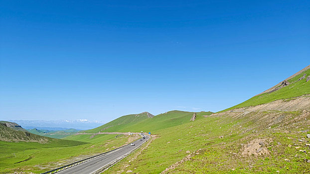 新疆伊犁独库公路沿途的美景