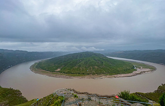 山西石楼下马家畔天下黄河第一湾