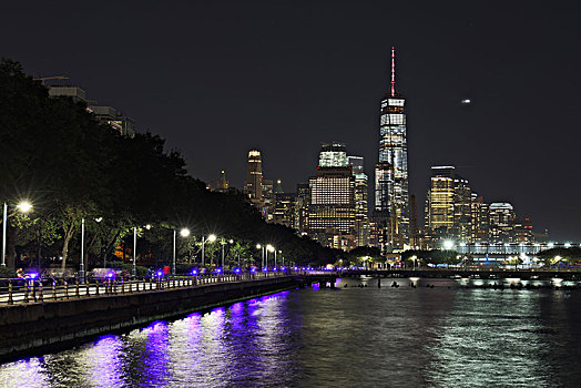 纽约新世贸中心夜景