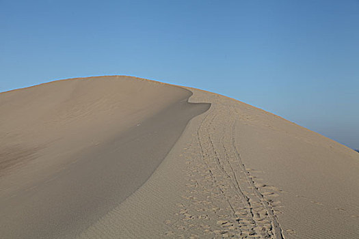 冬日库木塔格沙漠美景