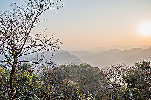 山,丹霞,河流,蓝天,黄昏,大气,田野,水电站,村庄,驴友,旅行,地质公园,丹霞地貌,绿色,灌木,树,草,水潭,素材,平面设计