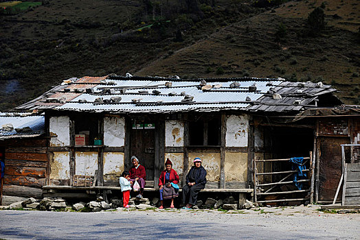 小,店,路边,人,坐,室外,正面,地区,不丹,亚洲