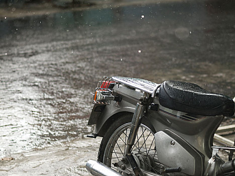 摩托车,特写,雨滴