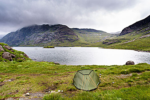 帐蓬,靠近,湖,库林丘陵,后面,斯凯岛,苏格兰,英国,欧洲