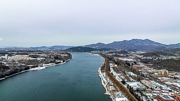 中国吉林市松花湖冬季风景