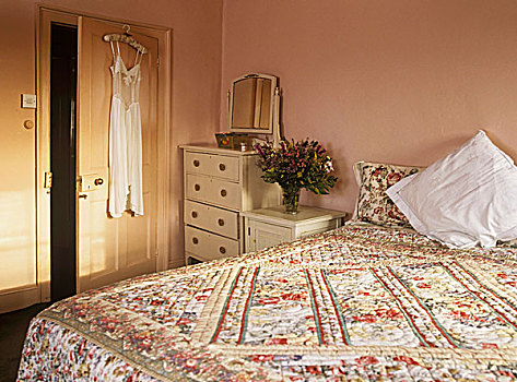 双人床,花饰,遮盖,桃,卧室