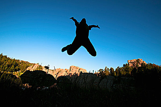 剪影,一个人,跳跃,空中,蓝天,总统山,南达科他,美国