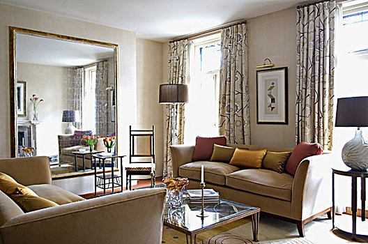 亮光,沙发,精美,金属,边桌,正面,大,镜子,传统,客厅