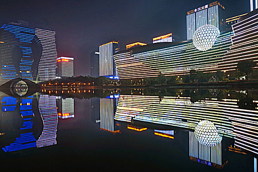 杭州低碳科技馆夜景