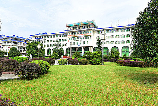 湖北民族学院大学校园