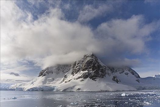 山,雷麦瑞海峡,南极半岛,南极
