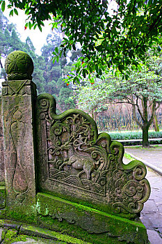 重庆北温泉的石桥栏上的雕刻