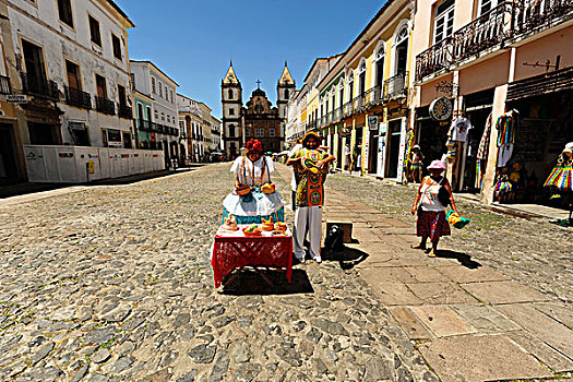 brazil,bahia,salvador,tourist,get,to,disguise,in,pelourinho,around,colonial,houses