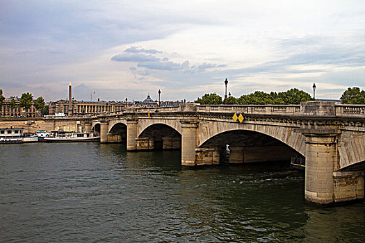 巴黎的运河和桥