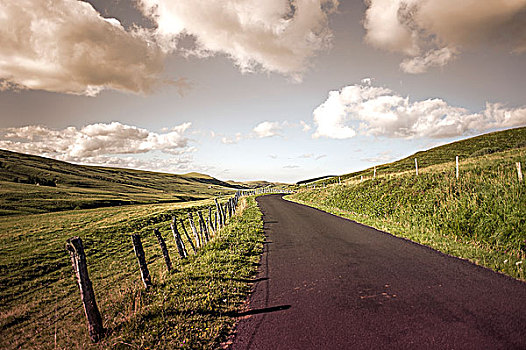 道路,山