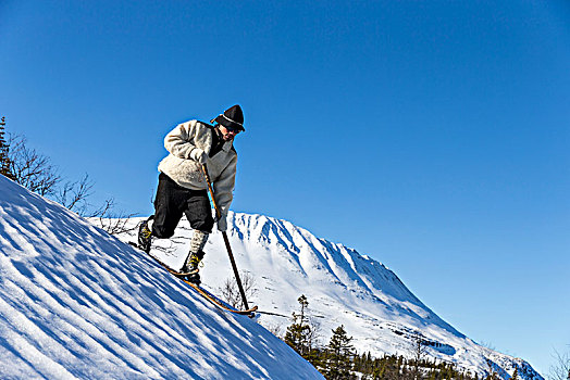 人,滑雪,传统服装