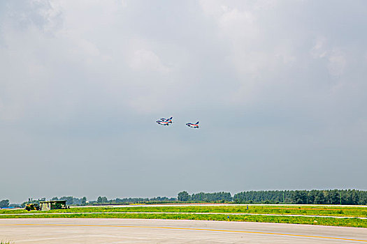 飞机航空表演