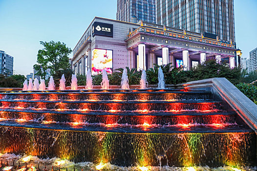 上海环球港购物广场户外喷泉夜景