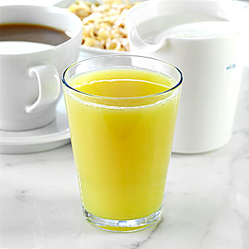 玻璃杯,橙色,菠萝汁