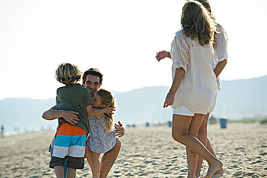 父亲,搂抱,小孩,海滩