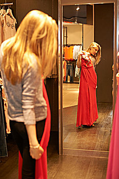 美女,红裙,试衣间