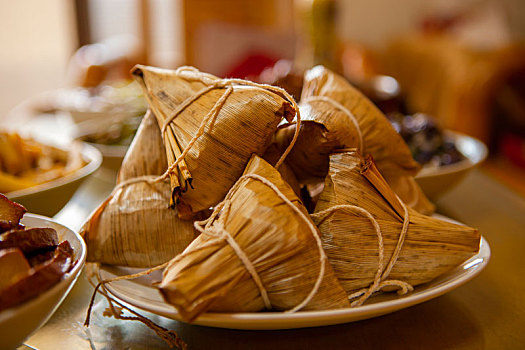 端午节祭祀祖先,一定要准备的供品,传统的美食肉粽